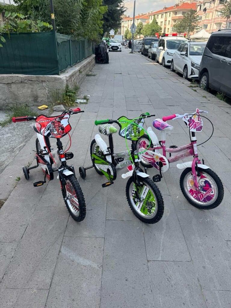 SIFIR 16 CANT ŞİŞMA TEKER BİSİKLETLER. AKSESUARLI. ADETİ:4.500 Tl. Son - 3