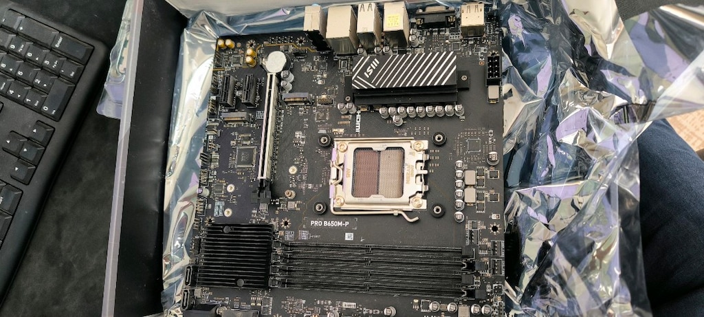 MSI B650M-P Anakart