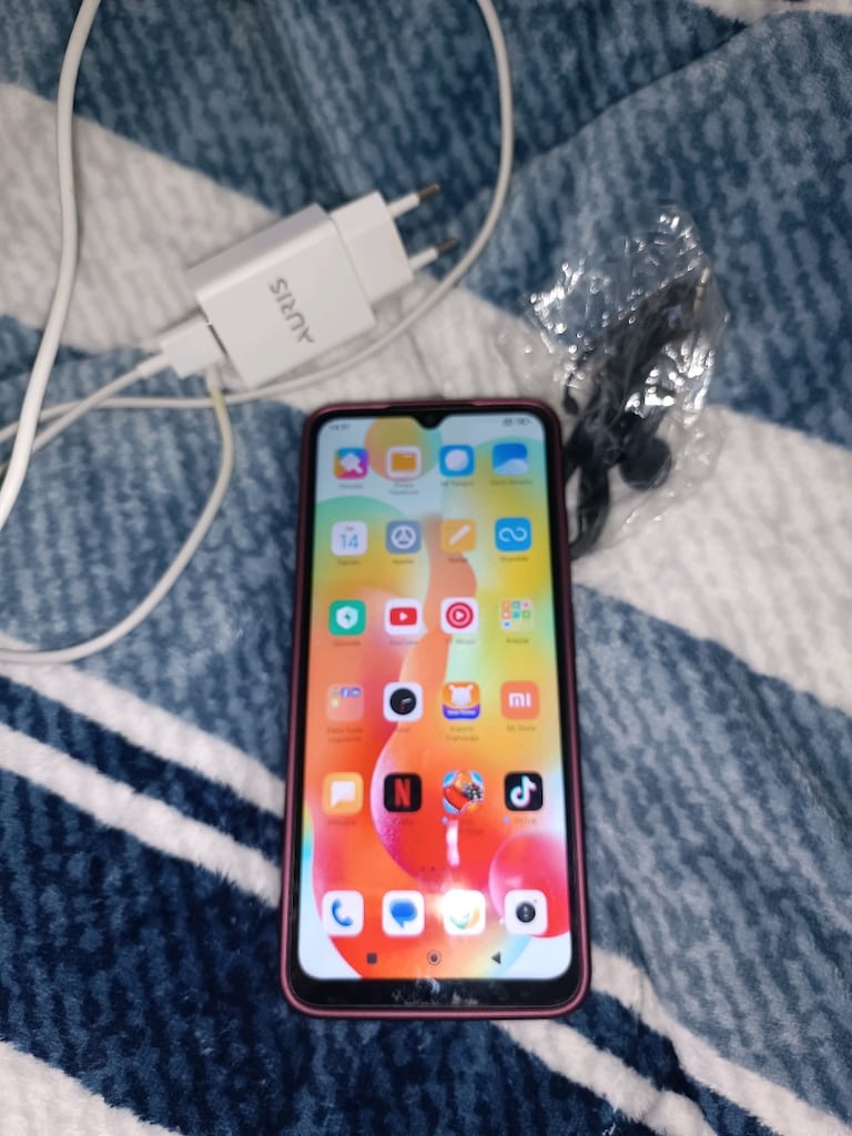 redmi 12 c 128gb hafıza 4gb ram yurtiçi cihazı - 12