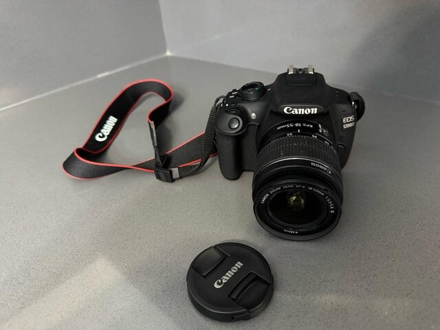 CANON EOS 1200D