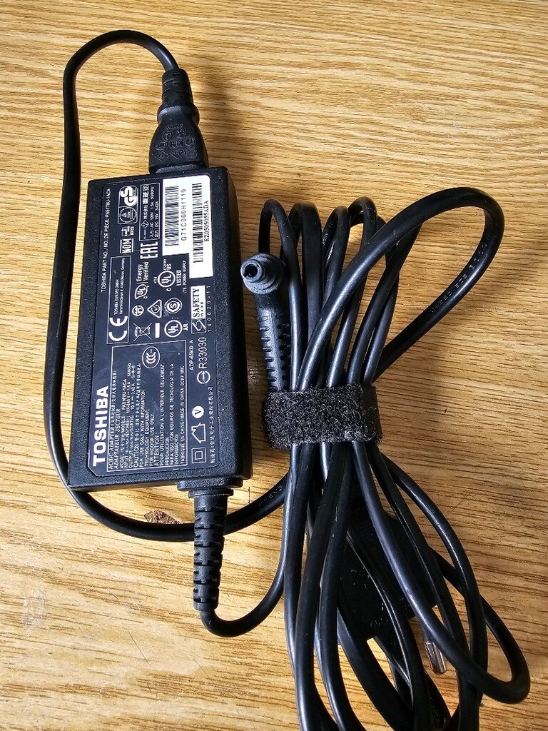 TOSHIBA 19V 3.42A LAPTOP ADAPTÖR - 4