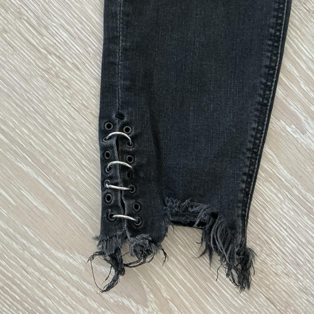 Zara gotik jean M beden - 4