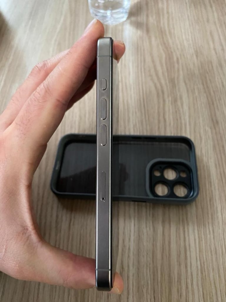iphone 15 pro 256 - 2