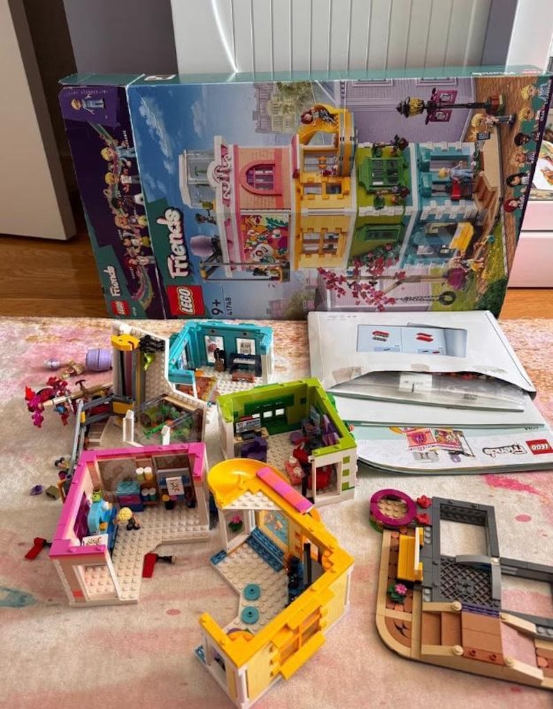 LEGO Friends Heartlake Toplum Binasi 41748 - 3