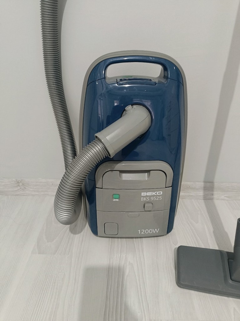 Beko BKS 9525 1200W Elektrikli Süpürge – Temiz ve Sorunsuz