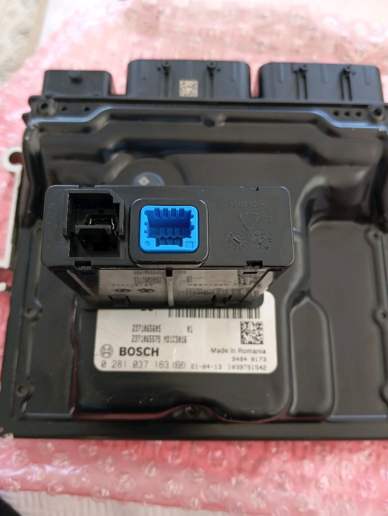 RENAULT MEGAN 4 BEYİN VE USB MODÜLÜ - 2