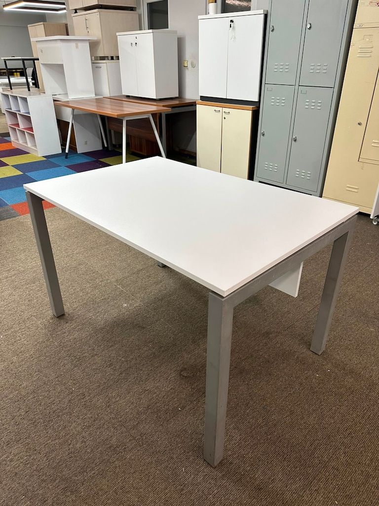 KLAS OFİS ÜSKÜDAR 120x80 BEYAZ PERDELİ ÇALIŞMA MASASI İKİNCİ EL - 4
