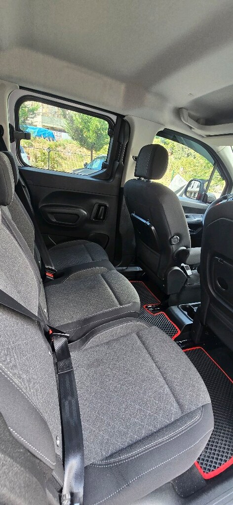 opel combo 1.5d Essential otomatik - 14