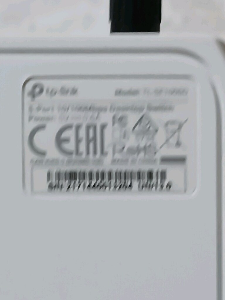 TP-Link TL-SF1005D 5 Port 10/100 Mbps Switch - 5