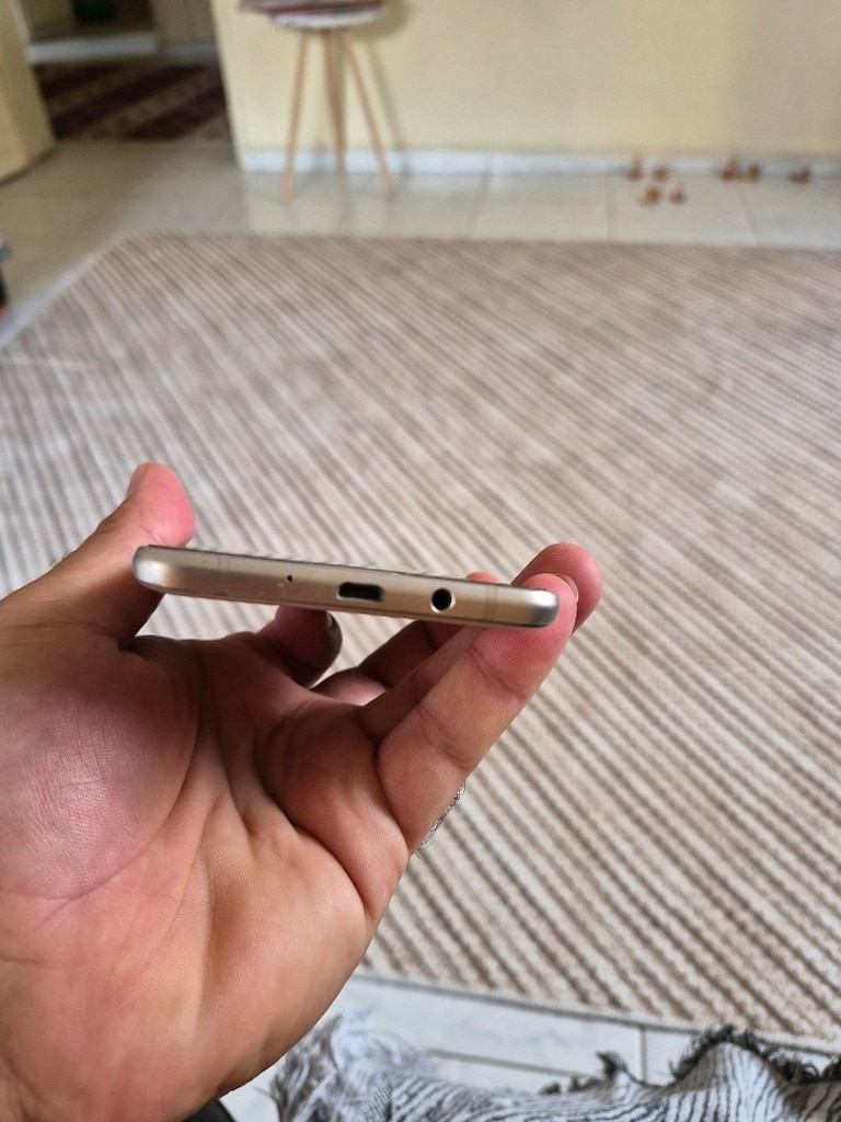 Samsung j7 2016 - 4