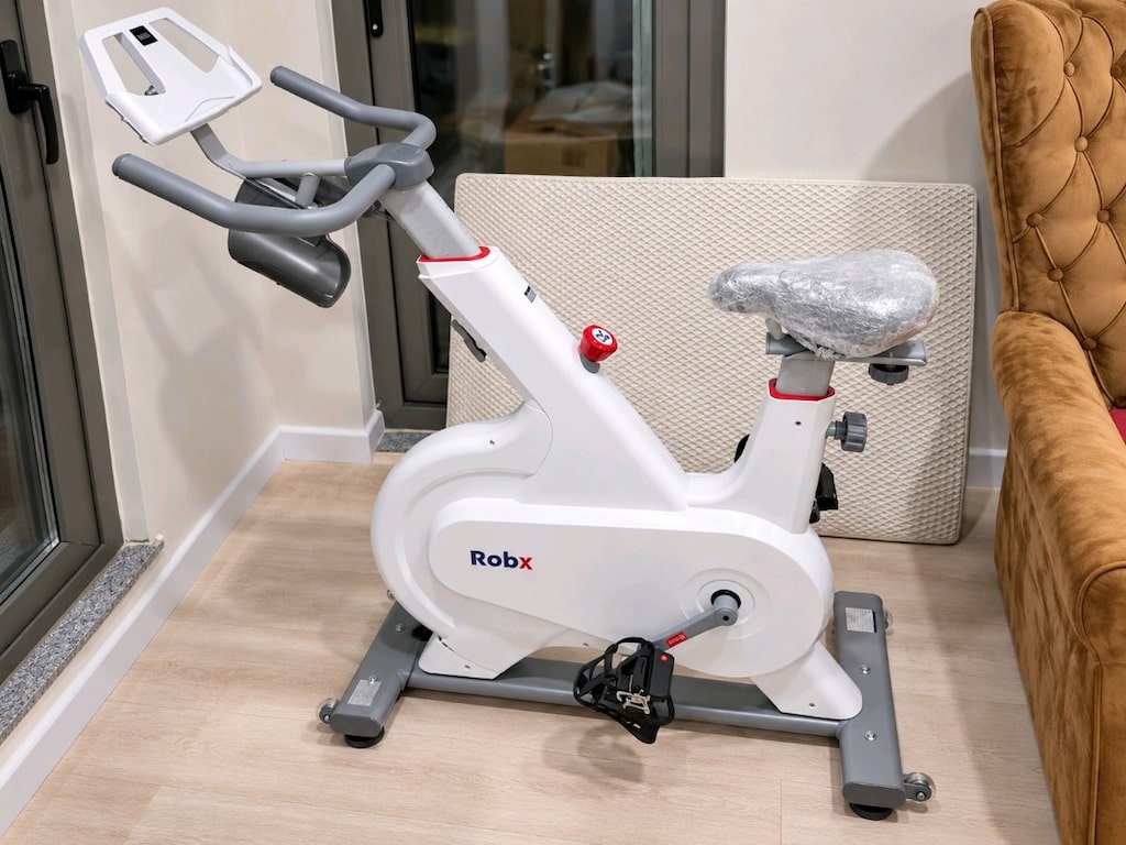 Robx E1 Smart Spin Bike | Kutulu, Garantili, Çok Az Kullanılmış - 5