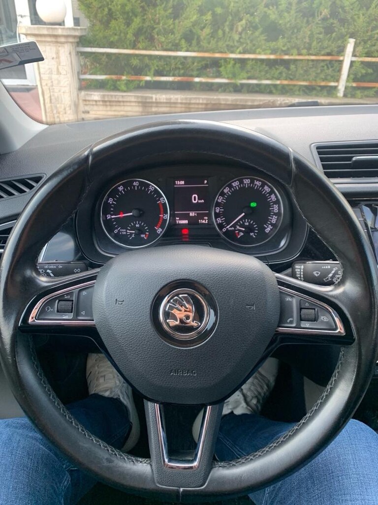 SKODA / FABIA / CARPLAY / 2017 / 120.000 - 18