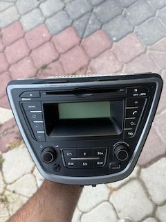 Hyundai Elentra Teyp Orjinal Bt Usb Aux Cd Hepsi Mevcut Temiz Çalışır - 2