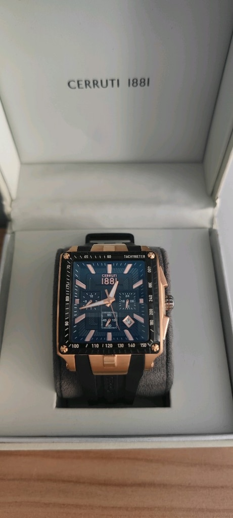 cerruti 1881 saat - 4