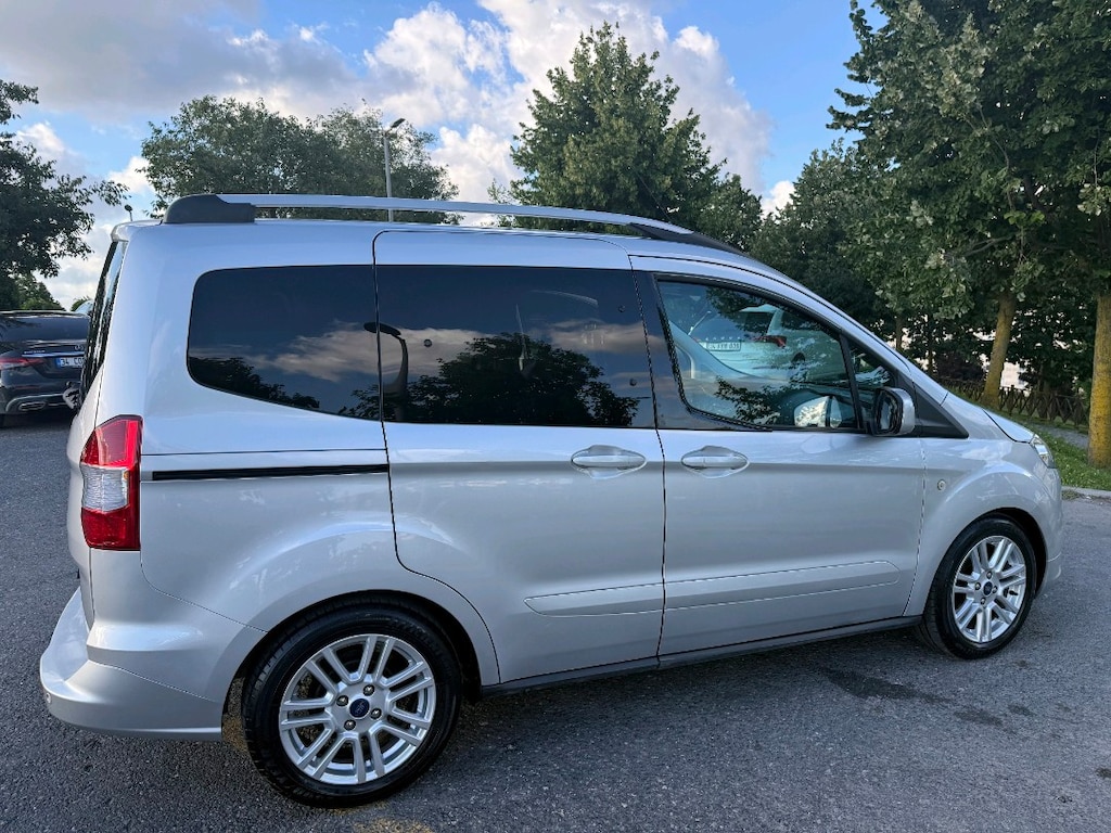 Ford Courier 2019 Değişensiz Boyasız 47000 km temiz Fatura Kesilecek - 9