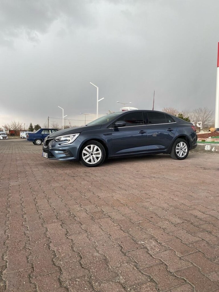 RENAULT MEGANE 1.3 TCE - 2