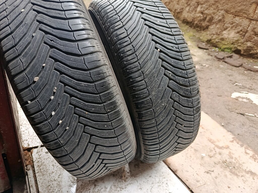 205/65/15 Michelin 2022 tarihli iki adet fiyatıdır - 2