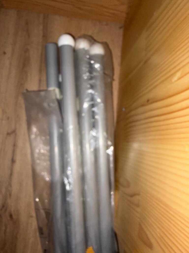 ikea mama sandalyesi tepsisi ve ayağı - 2