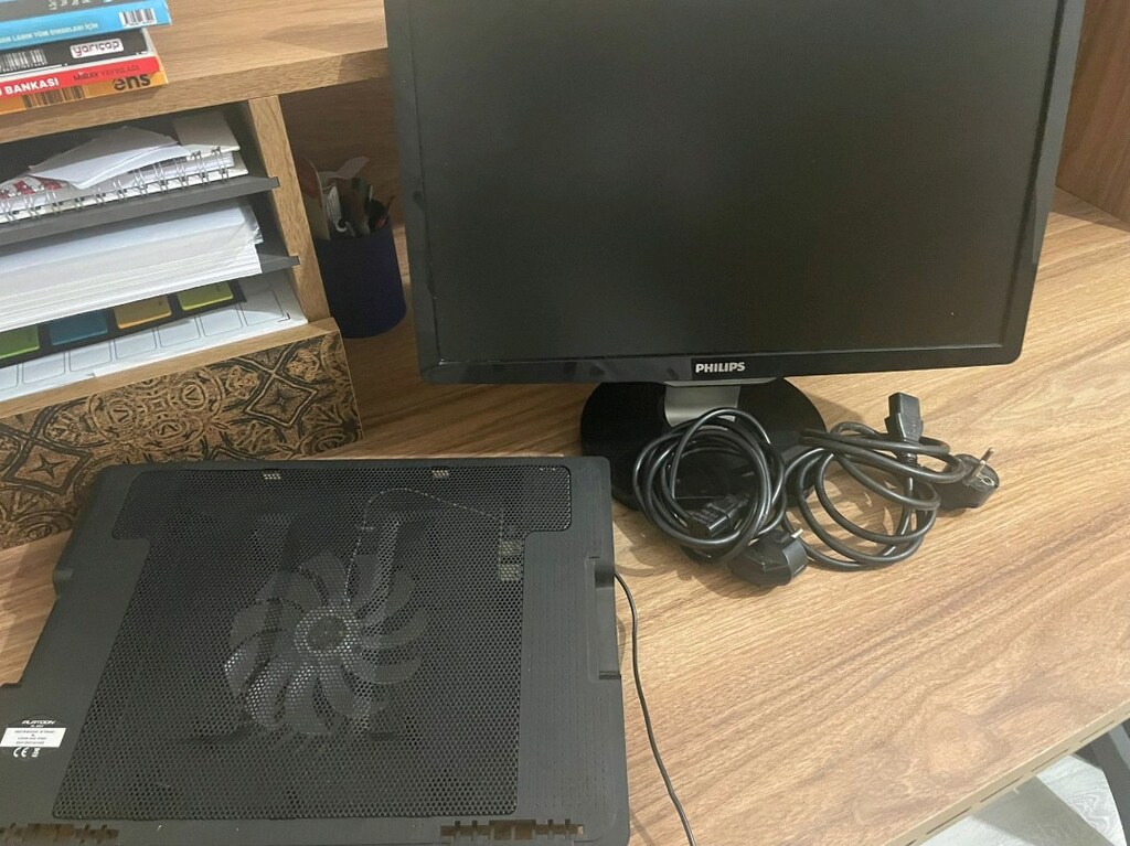 bilgisayar ekran monitör ve bilgisayar soğutucu - 2