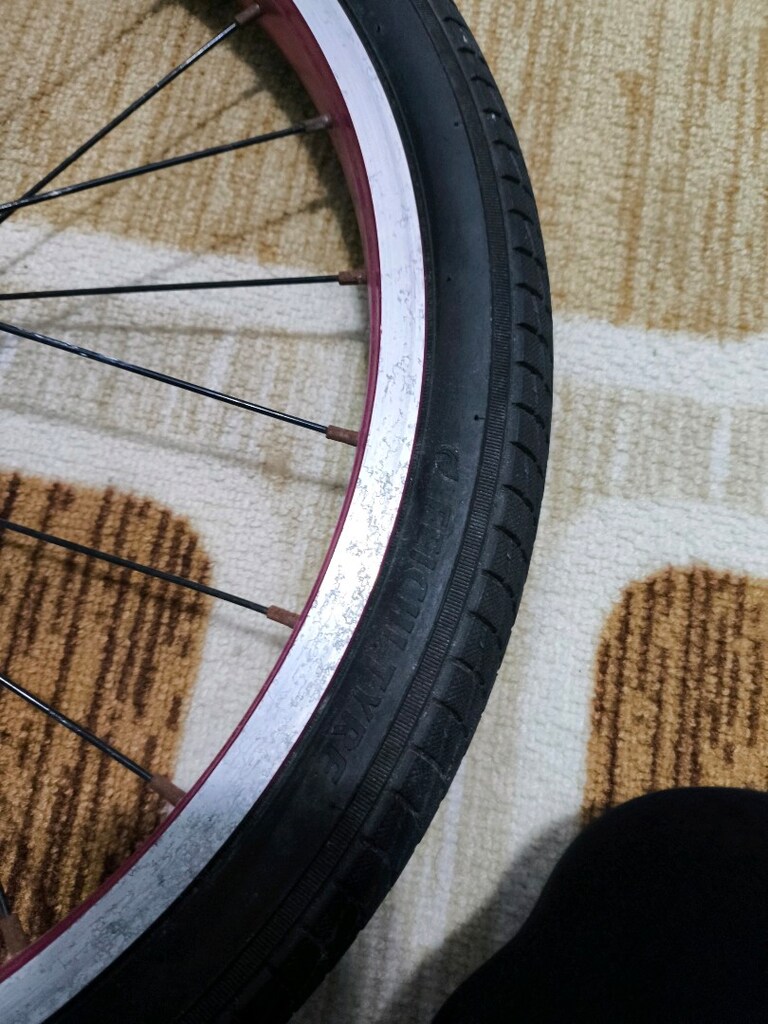BMX Jant sıfırdır Üstünde uzun zaman durduğu için çizik vardir - 3