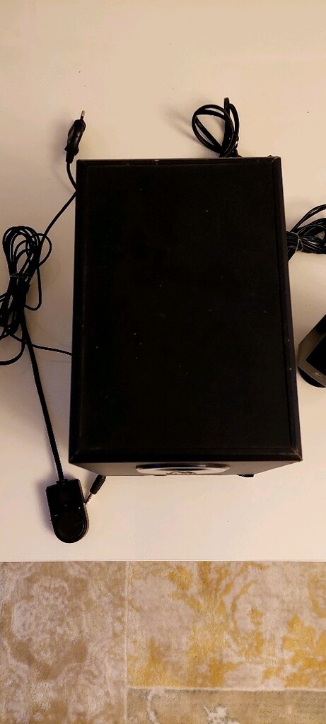 Logitech ses sistemi 2+1 - 4