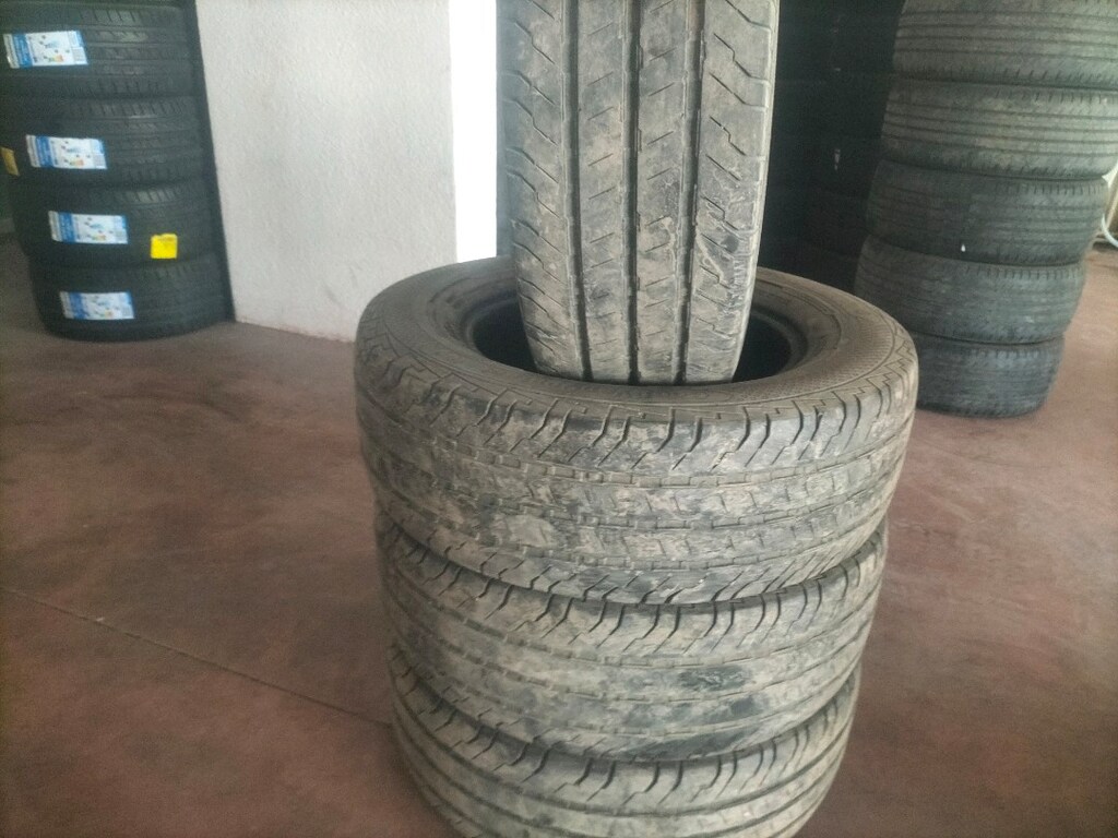 4 adet lastikler 235 65 r 16 c 0 gibi lastikler - 6
