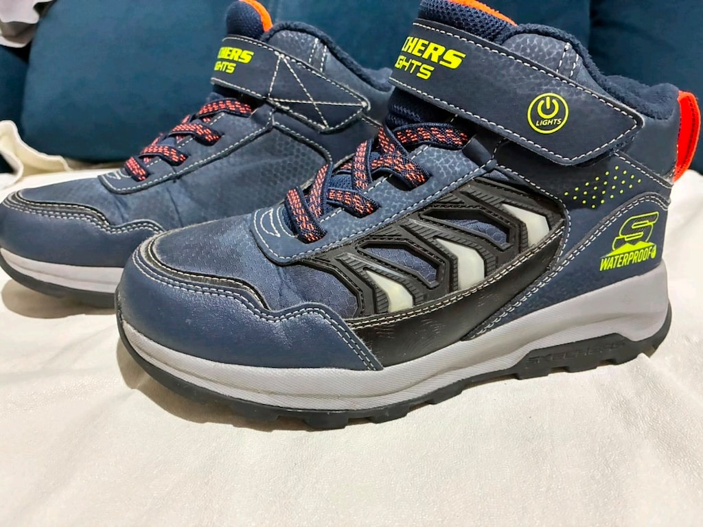 Skechers S-Lights Erkek Çocuk Su Geçirmez Işıklı Bot - 2