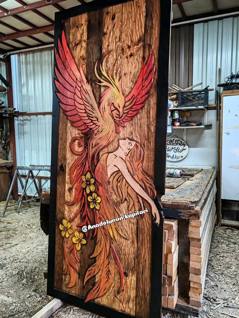 Tamamı el oyması ile işlenmiş eski kapı anka kuşu tasvirli 207/87 cm. - 6