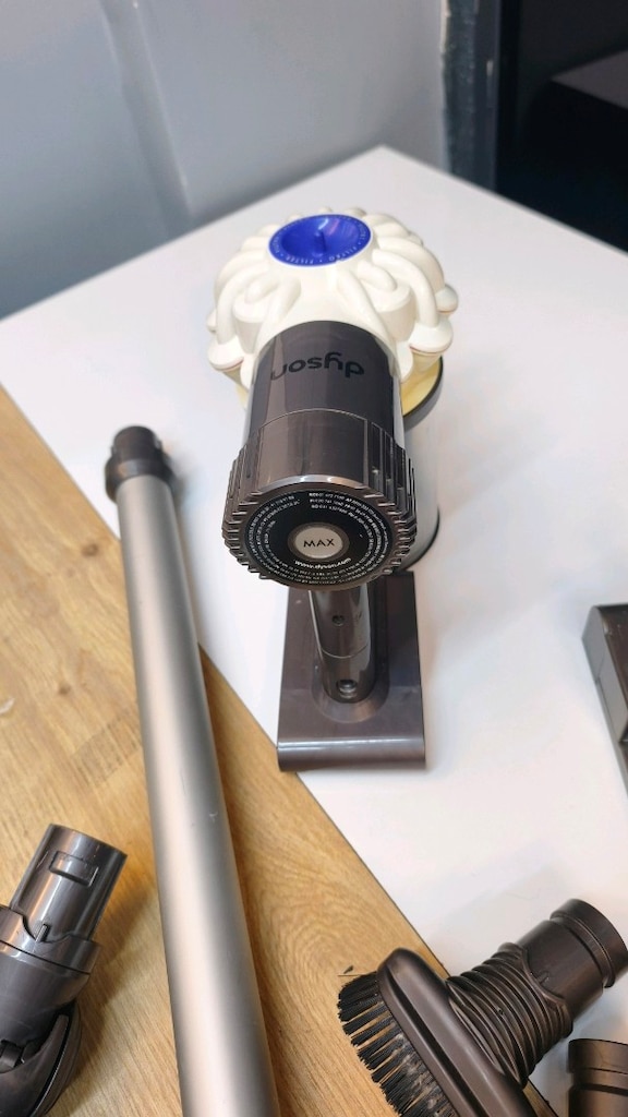 Dyson V6 Plus Şarjlı Süpürge Açıklamayı Okuyunuz - 10
