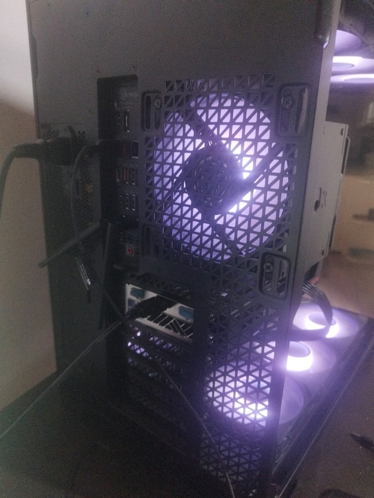 7800x3d 9060xt tertemiz bir oyun bilgisayarı+monitör yalova içi elden - 3