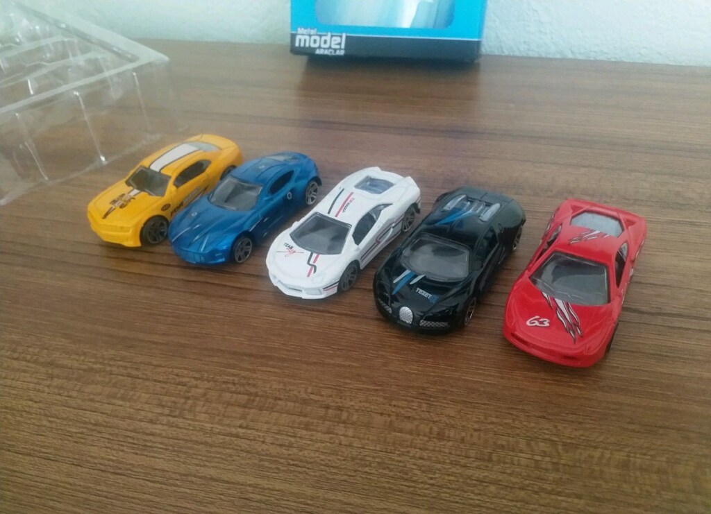 METAL MODEL SPOR ARABA ÇEK BIRAK 5 Lİ SET - 3