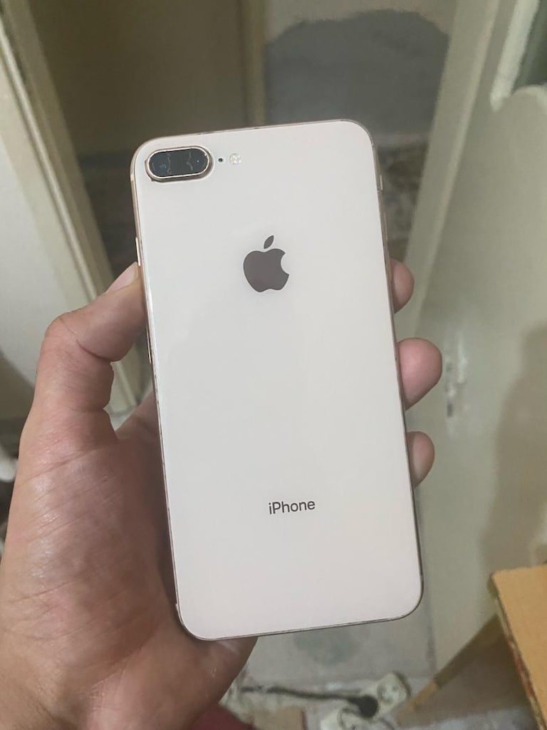iPhone 8 Plus - 4