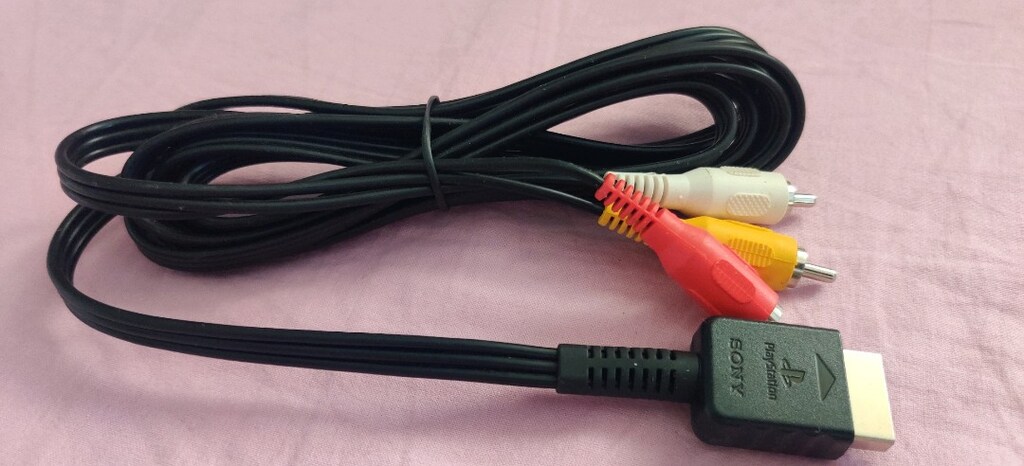 PlayStation 2/PlayStation 3 için AV (Ses/Video) kablosu. - 2