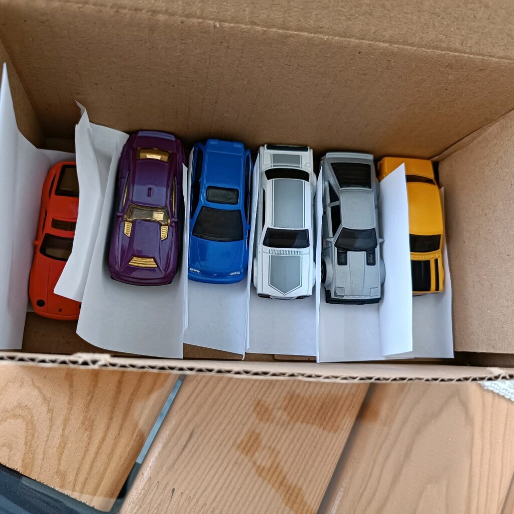 açık hotwheels fastinfrous seti var - 3