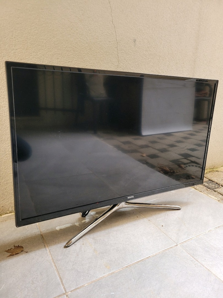 Vestel 102 ekran smart kendinden uydulu LED televizyon - 2