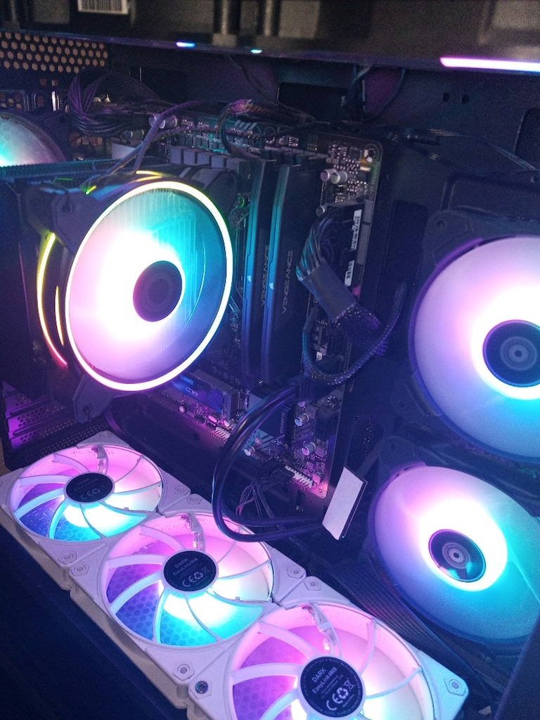 DDR5 32GB RAM. - 4