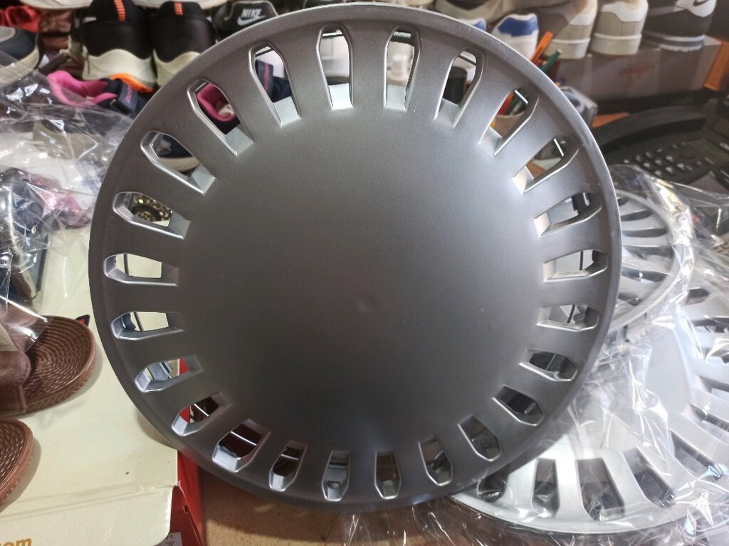 13 inç birinci kalitede 4adet Kara Cant kapagi takımı - 4