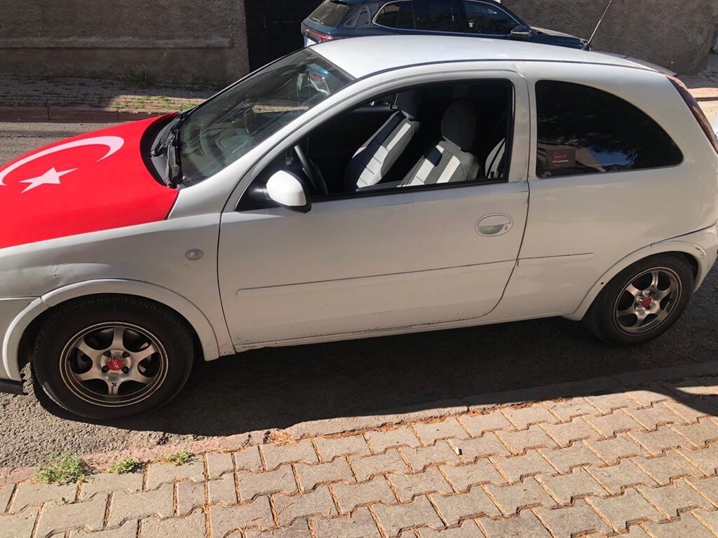 Opel corsa c 2004 1.3 Cdti - 12