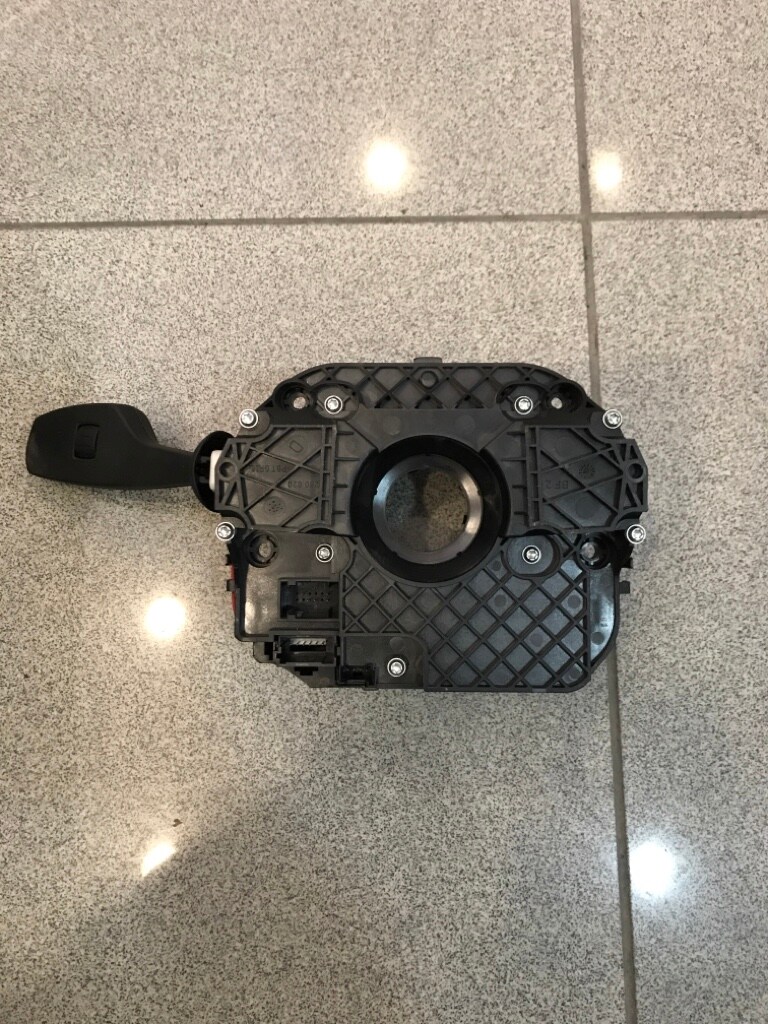 Bmw F10 airbag sargı sinyal kolu cıkma orjinal - 2