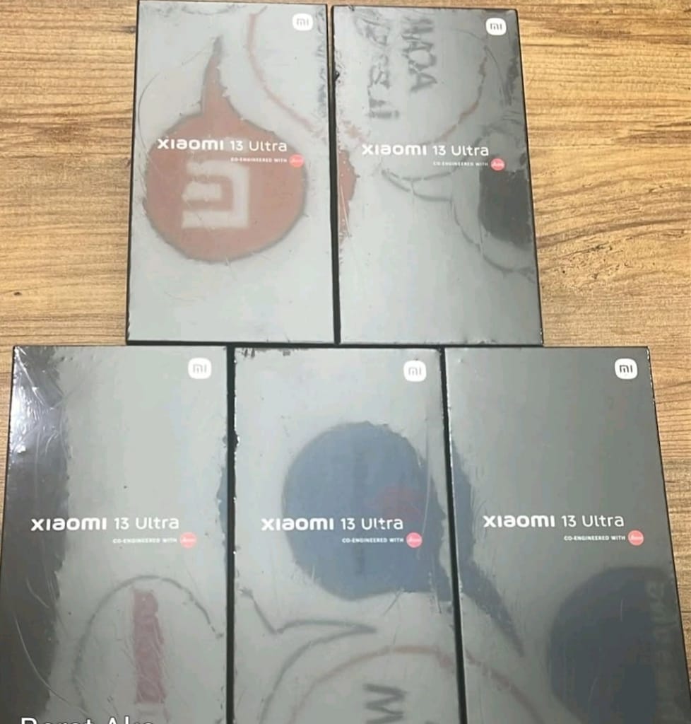 Mİ 13ULTRA 512GB 16RM SIFIR APATLARI VE HEDIYELERIYLE BERABER TAKAS OL
