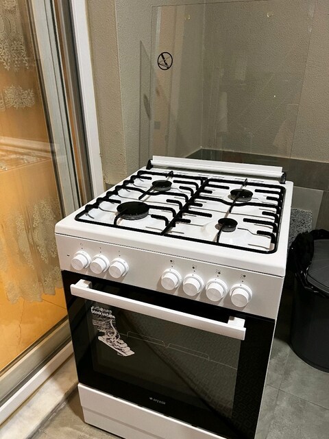 SIFIR AYARINDA TEMİZ ARÇELİK 8540 OCAKLI FIRIN
