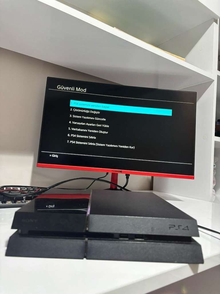 PlayStation 4 ACİL SATILIK - 2