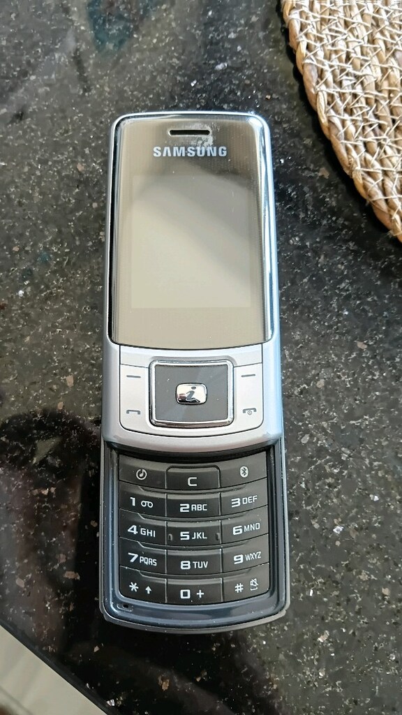Samsung cep telefonu - 3