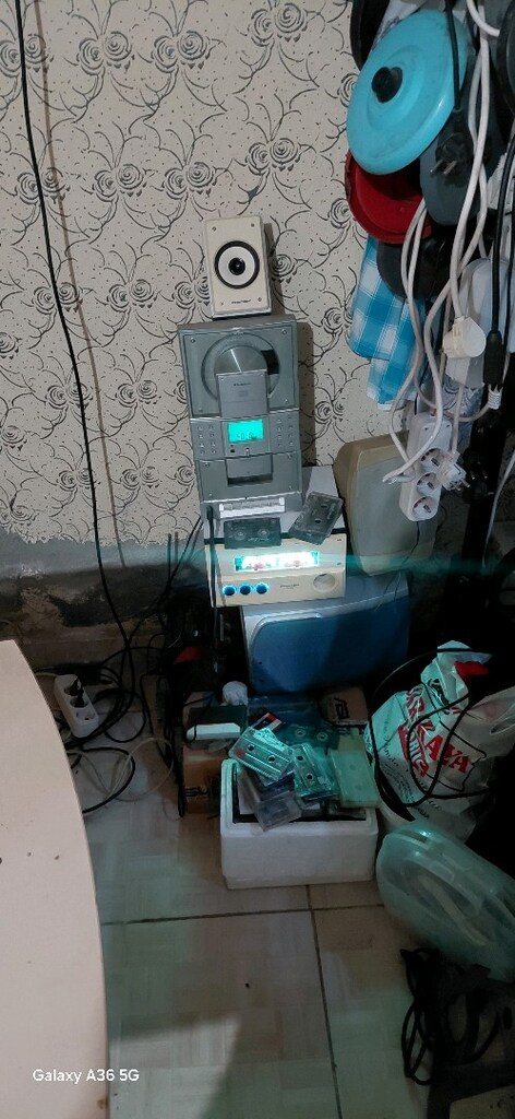 karışık elektronik malzemeler - 10
