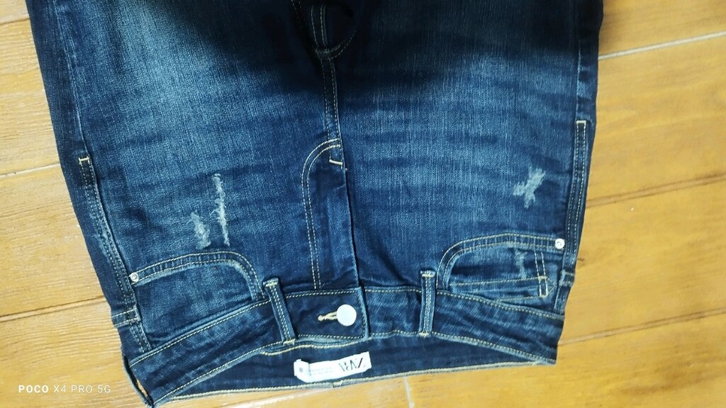 #Zara jeans pantolon.Piyasası çok pahalıdır...Çokça eşofman var. - 5