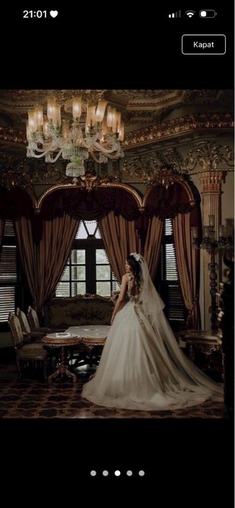 Helen Model Çiçekli Özel Dikim Gelinlik - 3