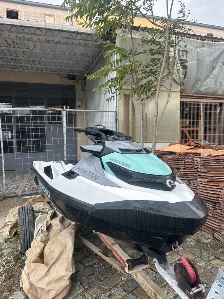 2025Sea-Doo GTX Pro 130 - 3