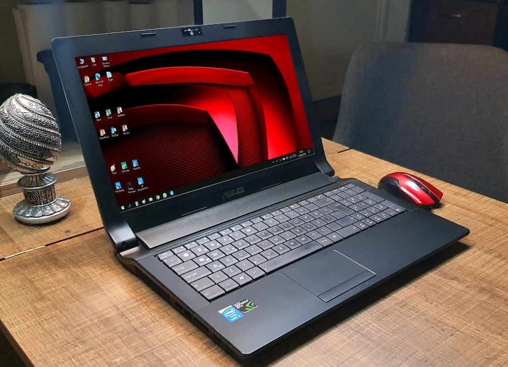 Oyuncu Asus i7mq Nvidia, 1080p FullHD,Yeni PiL, 8gb RAM, Çift Disk SSD - 2
