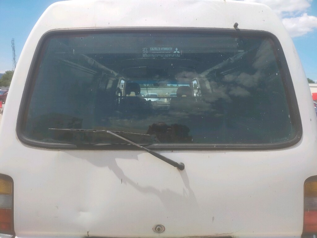 Mitsubishi L 300 panelvan kapalı kasa - 2