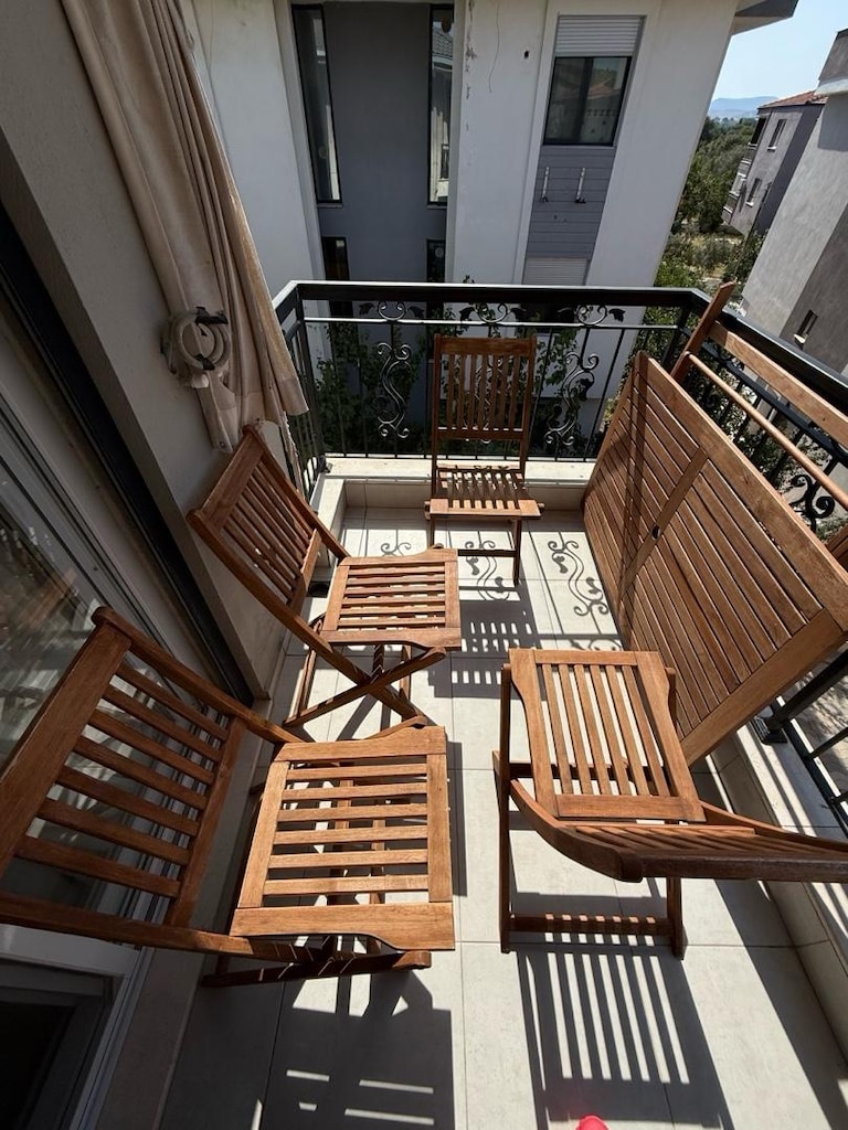 Akasya Ahşap Bahçe/Balkon Masa Takımı 4 Sandalyeli - 10